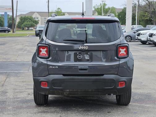 2023 Jeep Renegade Latitude