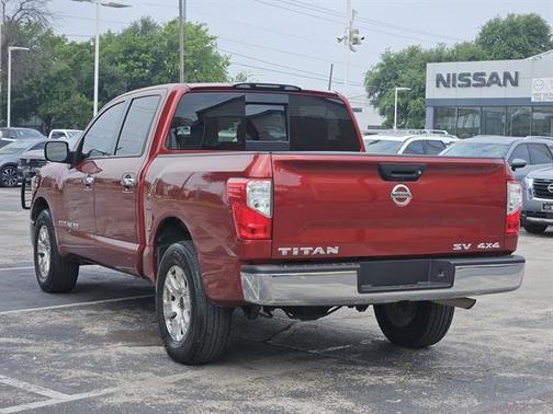 2019 Nissan Titan SV