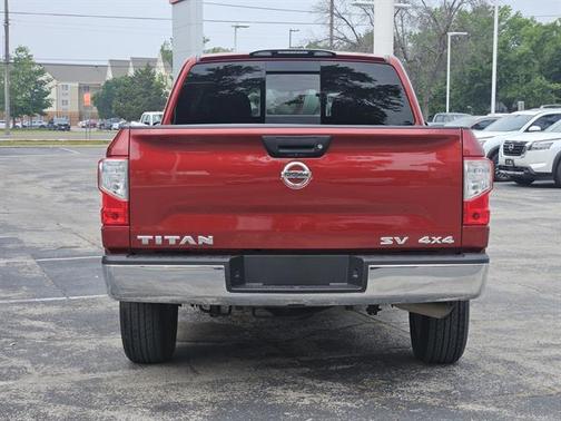 2019 Nissan Titan SV