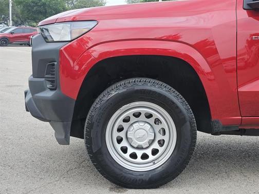 2024 Chevrolet Colorado WT