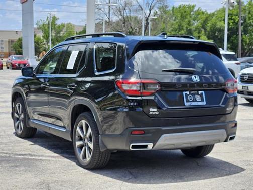 2023 Honda Pilot Elite