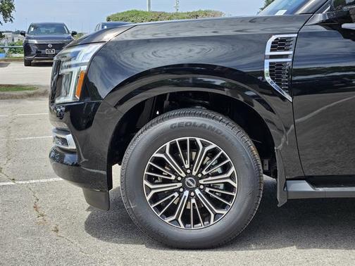 2025 Nissan Armada Platinum
