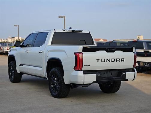2024 Toyota Tundra Platinum