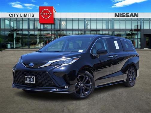 2024 Toyota Sienna XSE 7 Passenger