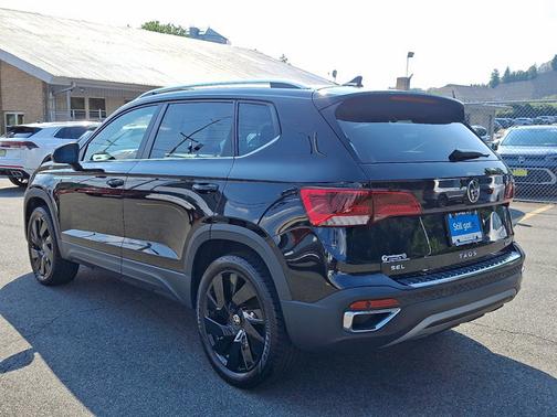2024 Volkswagen Taos 1.5T SEL