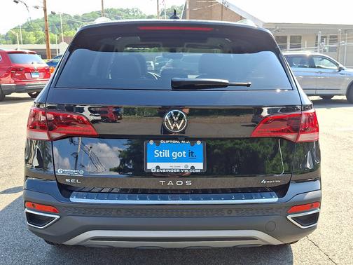 2024 Volkswagen Taos 1.5T SEL