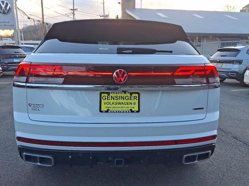 2025 Volkswagen Atlas Cross Sport 2.0T SEL Premium R-Line