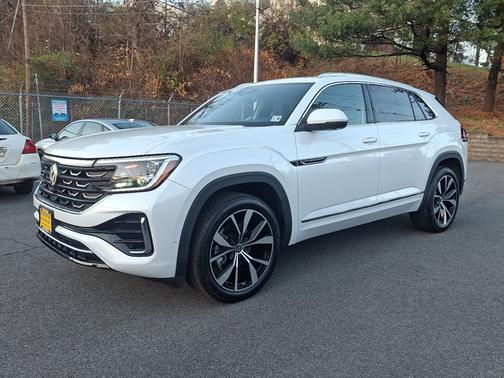 2025 Volkswagen Atlas Cross Sport 2.0T SEL Premium R-Line