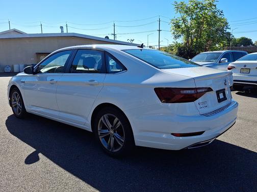 2021 Volkswagen Jetta 1.4T R-Line