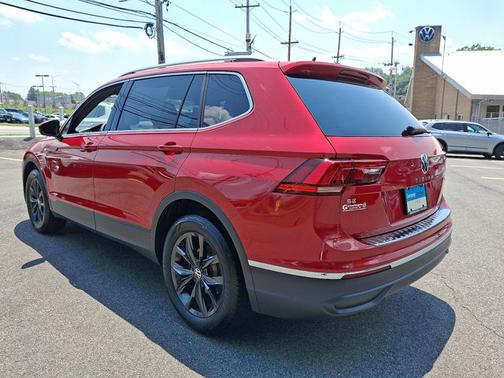 2024 Volkswagen Tiguan 2.0T SE
