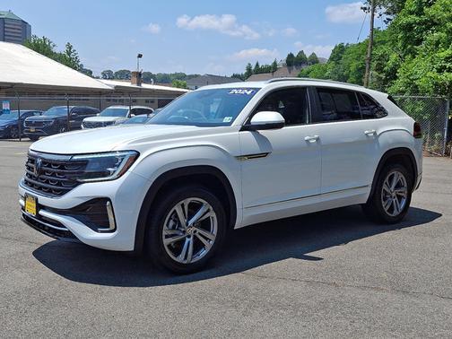 2024 Volkswagen Atlas Cross Sport 2.0T SEL R-Line