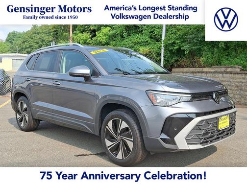 Platinum Gray Metallic 2025 Volkswagen Taos 1.5T SE