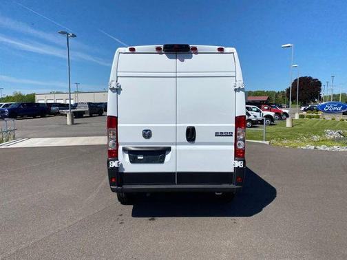 Bright White Clearcoat 2026 RAM ProMaster 2500 Tradesman