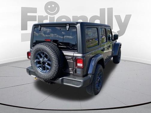 Black Clearcoat 2026 Jeep Wrangler 85th Anniversary