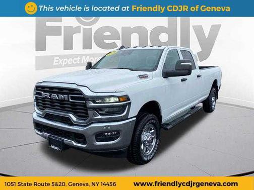 2025 RAM 2500 Tradesman Crew Cab 4x4 8' Box