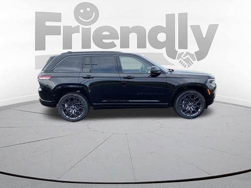 Diamond Black Crystal Pearlcoat 2026 Jeep Grand Cherokee Summit