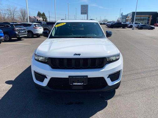 Bright White Clearcoat 2024 Jeep Grand Cherokee Limited