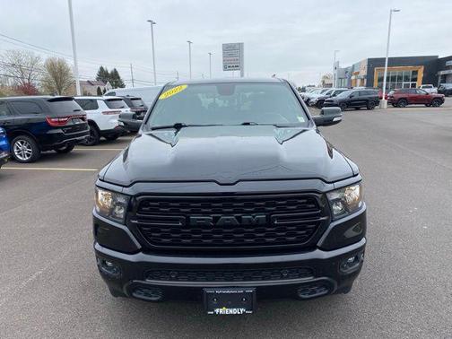 Diamond Black Crystal Pearlcoat 2022 RAM 1500 Big Horn/Lone Star