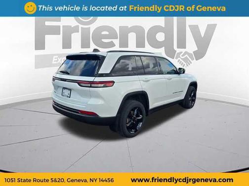 2022 Jeep Grand Cherokee Altitude