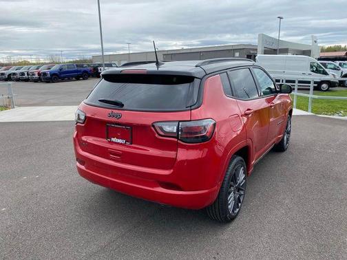 Redline Pearlcoat 2023 Jeep Compass High Altitude