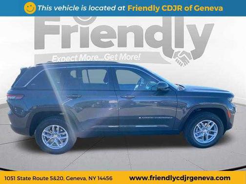 2025 Jeep Grand Cherokee Laredo