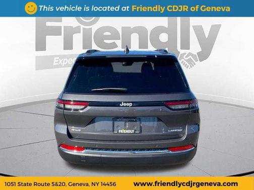 2025 Jeep Grand Cherokee Laredo