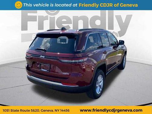 2025 Jeep Grand Cherokee Laredo
