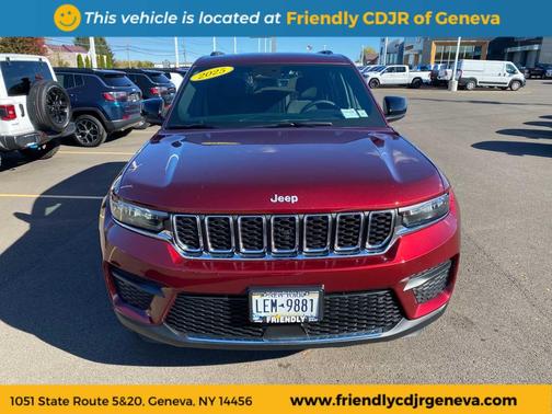 2025 Jeep Grand Cherokee Laredo