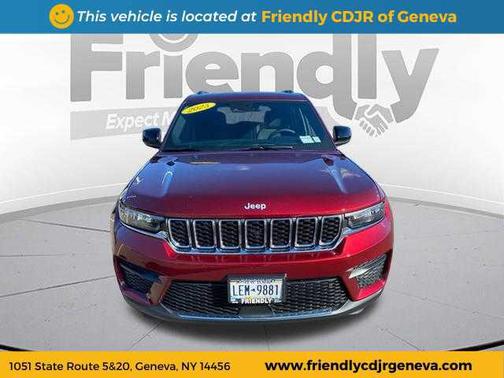 2025 Jeep Grand Cherokee Laredo