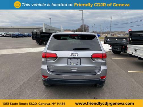 2020 Jeep Grand Cherokee Laredo