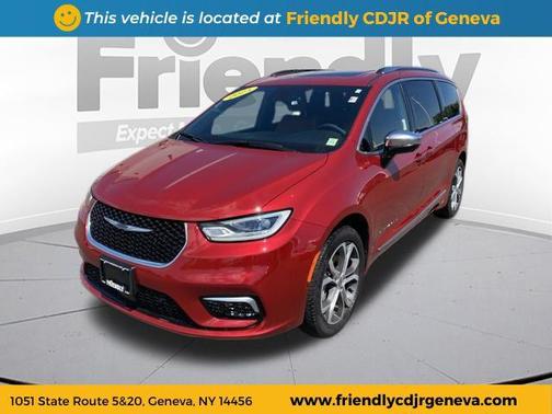 Red Hot Pearlcoat 2025 Chrysler Pacifica L