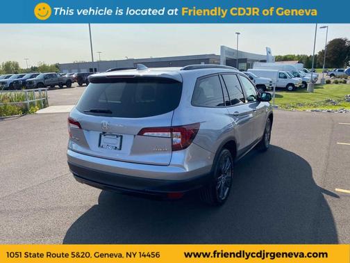 2022 Honda Pilot AWD Sport