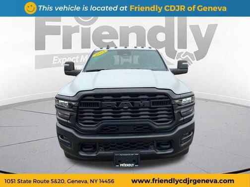 2025 RAM 2500 Tradesman Crew Cab 4x4 8' Box