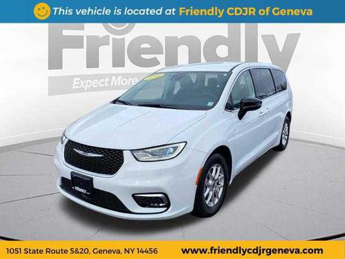 2024 Chrysler Pacifica Touring L