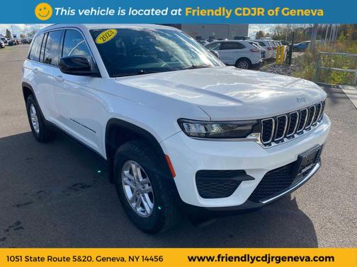 2023 Jeep Grand Cherokee Laredo