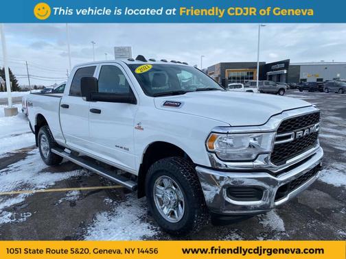 2021 RAM 2500 Tradesman Crew Cab 4x4 6'4' Box