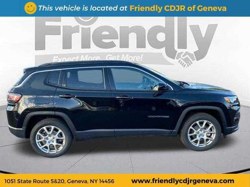 2022 Jeep Compass Latitude Lux