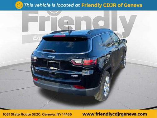 2022 Jeep Compass Latitude Lux