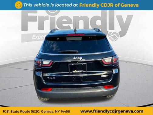 2022 Jeep Compass Latitude Lux