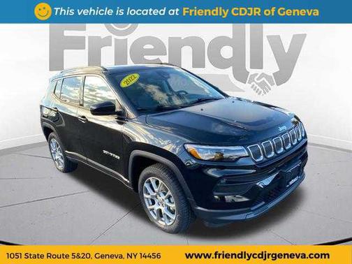 2022 Jeep Compass Latitude Lux