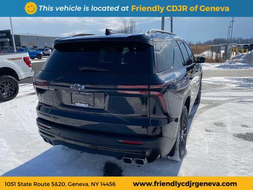 2025 Chevrolet Traverse LT