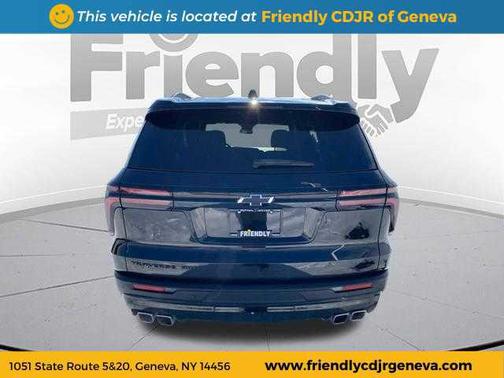 2025 Chevrolet Traverse LT