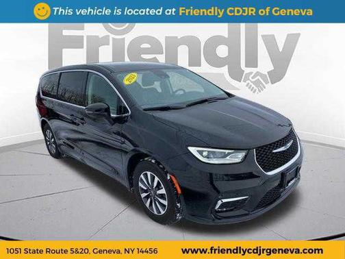 2023 Chrysler Pacifica Hybrid Touring L