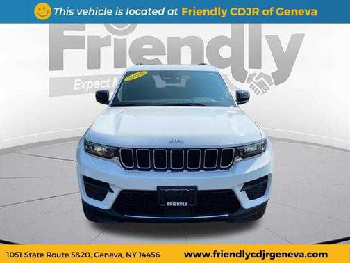 2025 Jeep Grand Cherokee Laredo