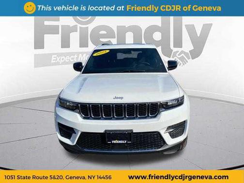 2025 Jeep Grand Cherokee Laredo