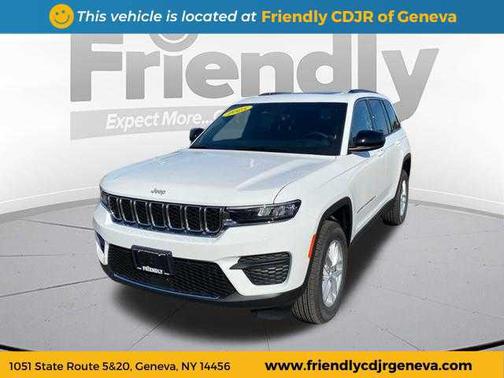 2025 Jeep Grand Cherokee Laredo