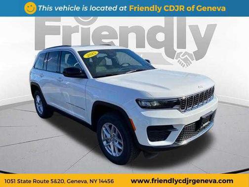 2025 Jeep Grand Cherokee Laredo