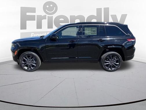 Diamond Black Crystal Pearlcoat 2026 Jeep Grand Cherokee Limited