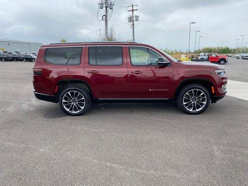 Velvet Red Pearlcoat 2024 Jeep Wagoneer Series III 4x4