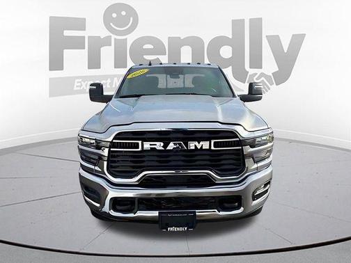Silver Zynith 2026 RAM 2500 Tradesman Crew Cab 4x4 6'4' Box